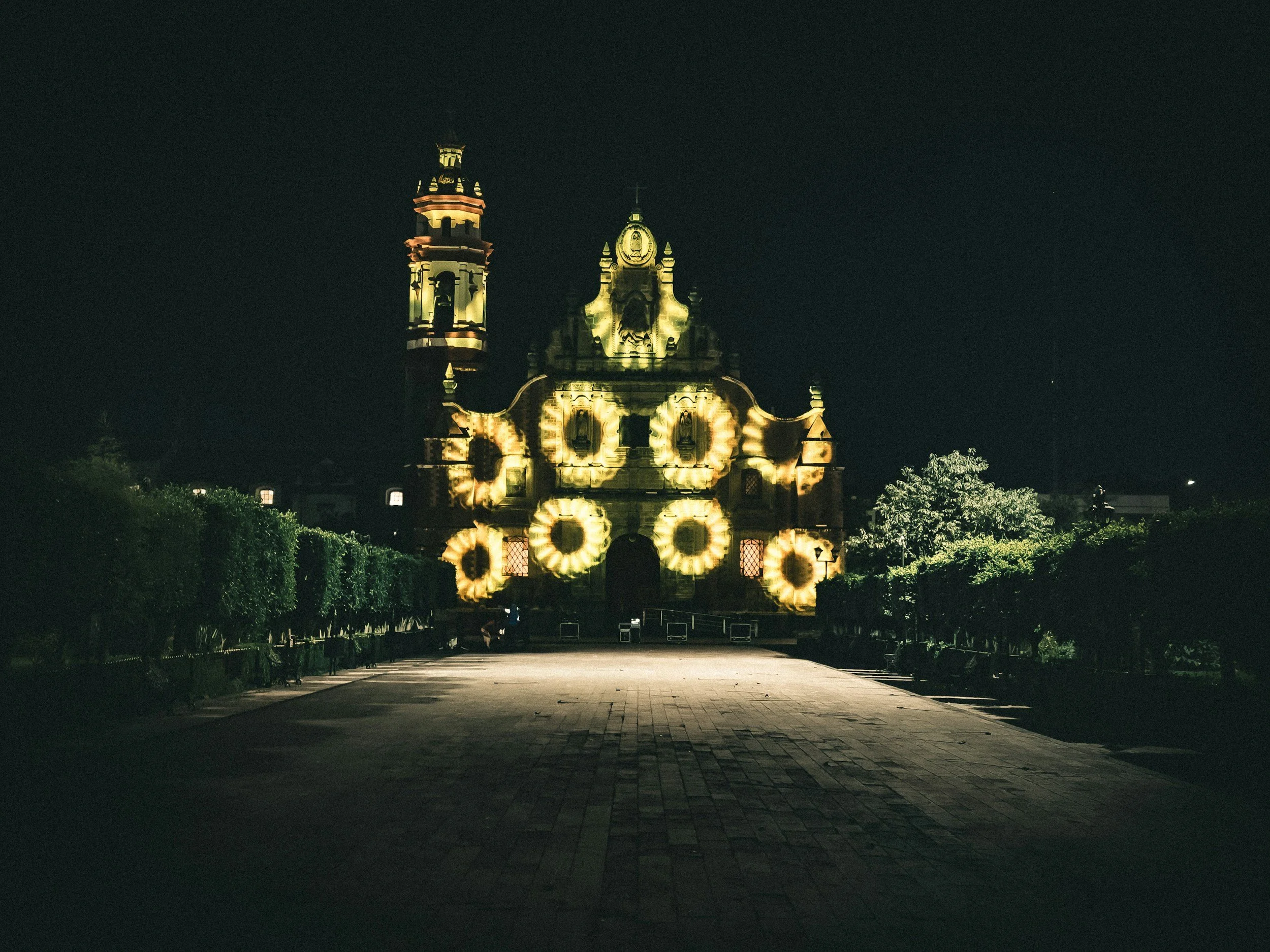 Getting Started with Projection Mapping Using MadMapper 6.0: A Filmmaker’s Guide