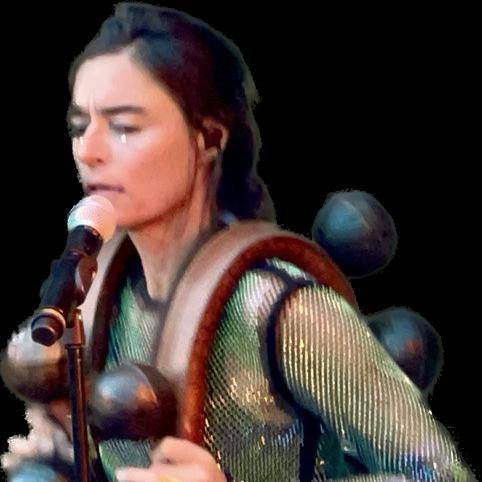 🎉 STIMMENFEUER &ndash; Tourstart PERLA VOLANTE 2025 🔥
mit PURA &amp; DANZA ELECTRONICA

📍 27. &amp; 28. Juni &middot; Arbon &middot; Basislager Insel auf R&auml;dern
Start der sinnlichen Mini-Festival-Tour mit unserer fahrenden 
B&uuml;hne &amp; B