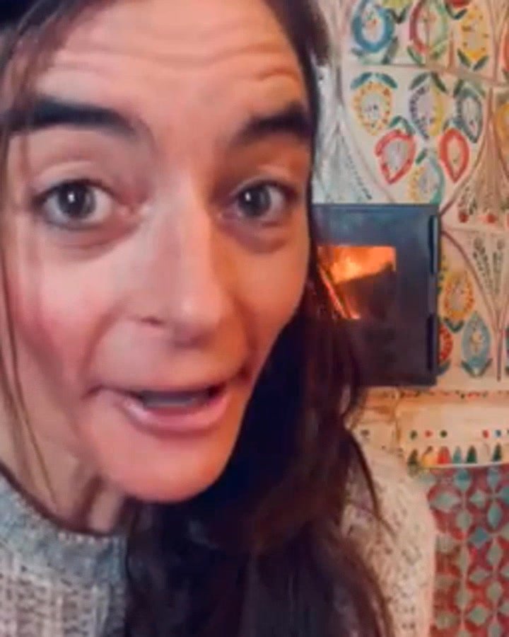 🌿 Ein Tag nur f&uuml;r dich. Ein Tag Stimmenfeuer&reg; 🔥
25. April 2026 &middot; Trogen AR

Sp&uuml;rst du den Ruf, deiner Stimme wieder n&auml;her zu kommen?
An diesem besonderen Tag tauchst du ein in die Kraft deiner Stimme &ndash; klar, mutig, l