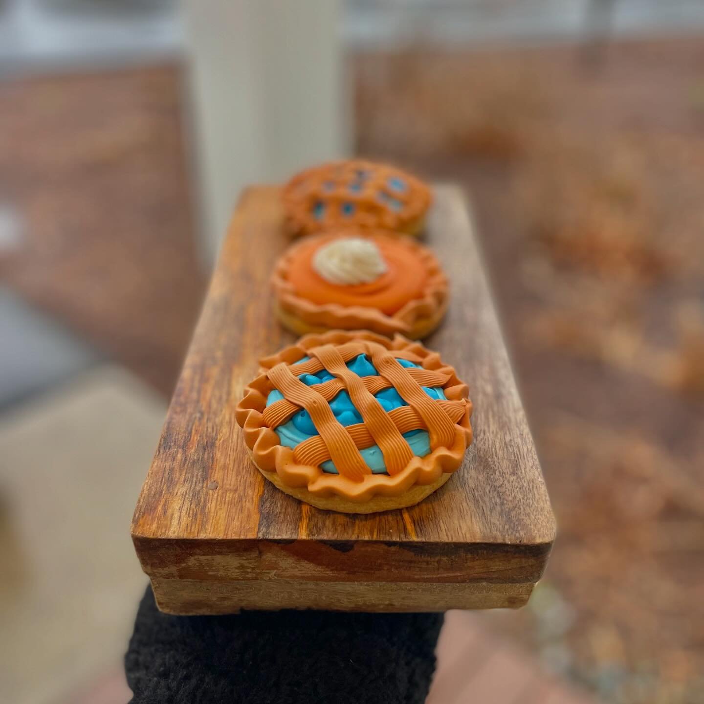 Forgot to order pie! We have a limited amount of extras and plenty of other Thanksgiving treats just waiting to get gobbled up! Come on in we are here today from 7-2pm!