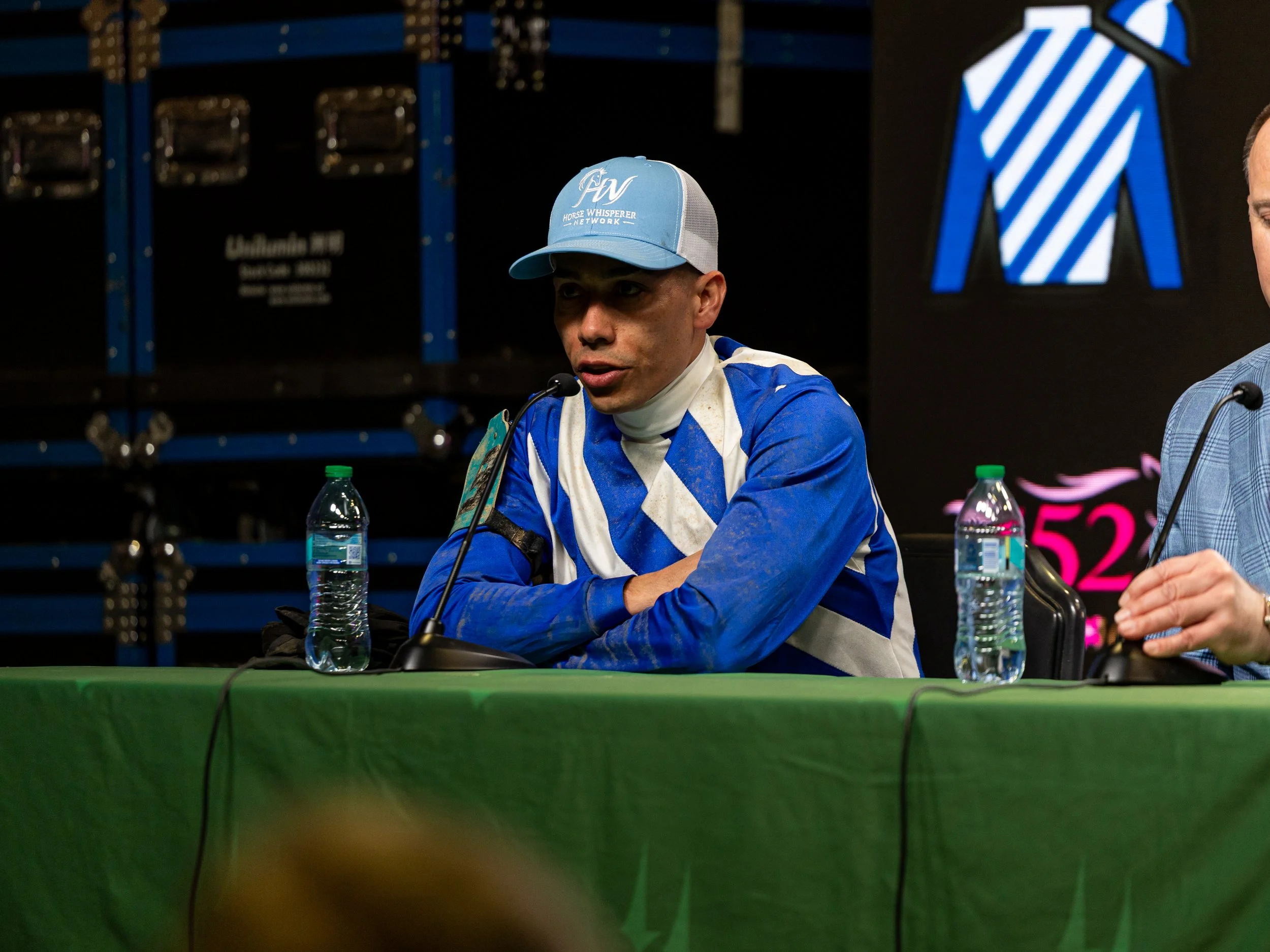 Always a Runner - Press Conference 04.jpg