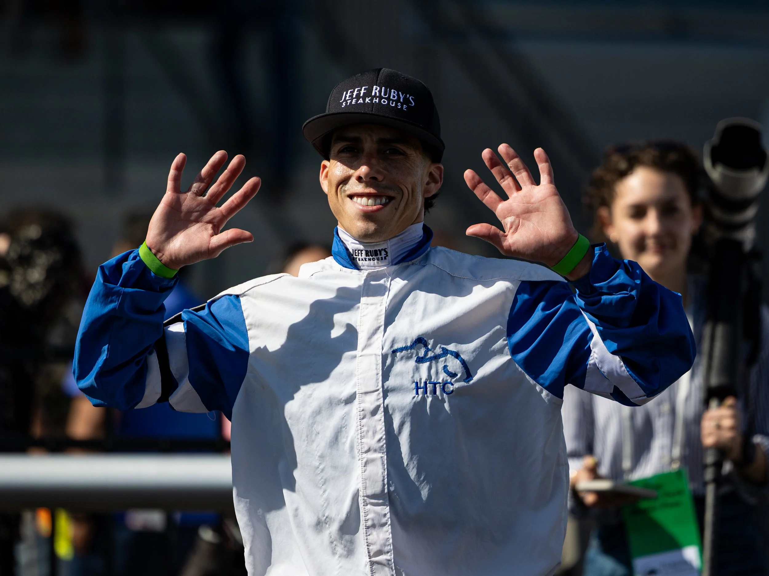 Styliish Sue - Irad Ortiz, Jr. 01.jpg
