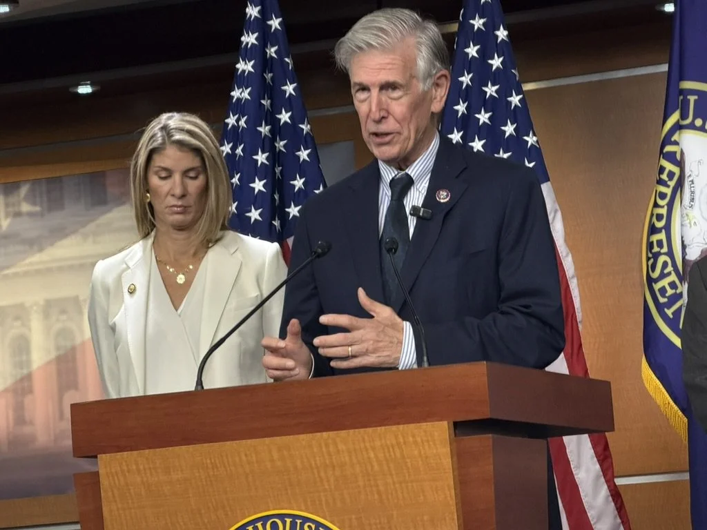Dems preparing to block Trump’s latest “circus” of snipers, drones and soldiers in his arch