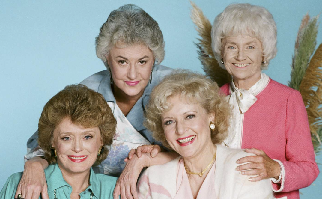 Golden Girls Pub Crawl!