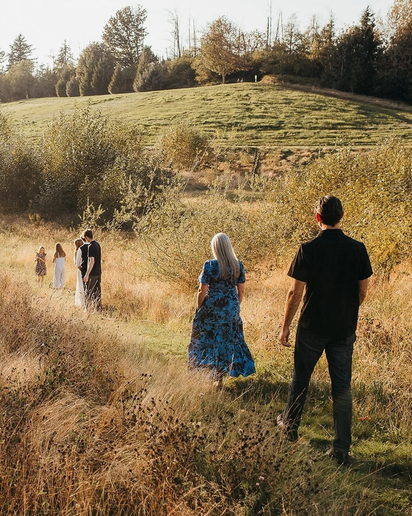 Now booking fall sessions! ✨ 

My favorite season is quickly approaching and it&rsquo;s a popular one for a reason! Reach out via the link in bio to schedule your family session 😊
 

#hiddenlivesphotography 
#britishcolumbiaphotographer 
#bcphotogra