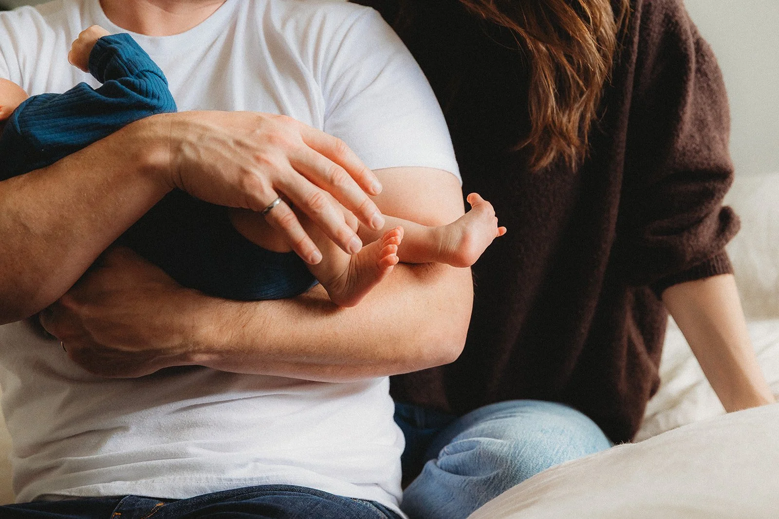 Fraser Valley In-Home Newborn Photographer | Vancouver In-Home Newborn Session | Hidden Lives Photography