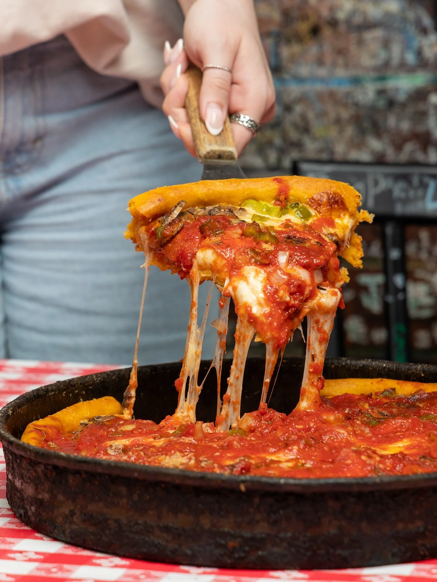 Gino&rsquo;s Supreme: stacked high, served hot, and pulling all the right strings.

With layers of pepperoni, sausage, green peppers, mushrooms, and onions&mdash;all under that signature golden crust&mdash;it&rsquo;s everything you want in a deep dis