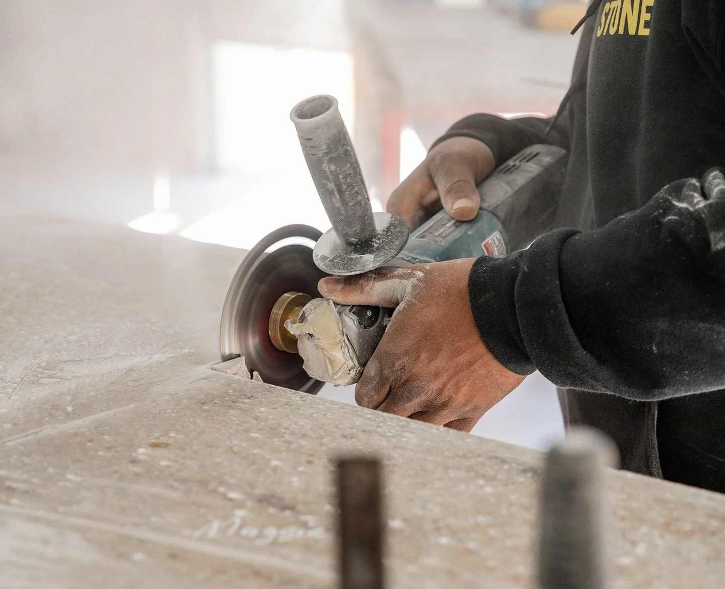 Dream work = team work = your dream kitchen.
It’s not just stone. It’s craftsmanship, care, and Columbus made quality from a team that loves what they do.
#HardyStone #KitchenRemodelColumbus #MadeWithCare