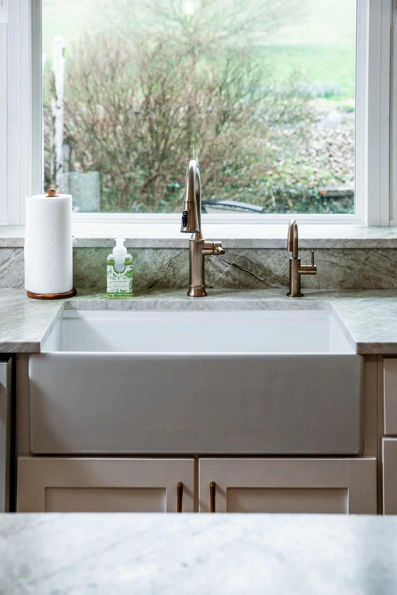 Quartzite Kitchen Countertops in Newark, Ohio