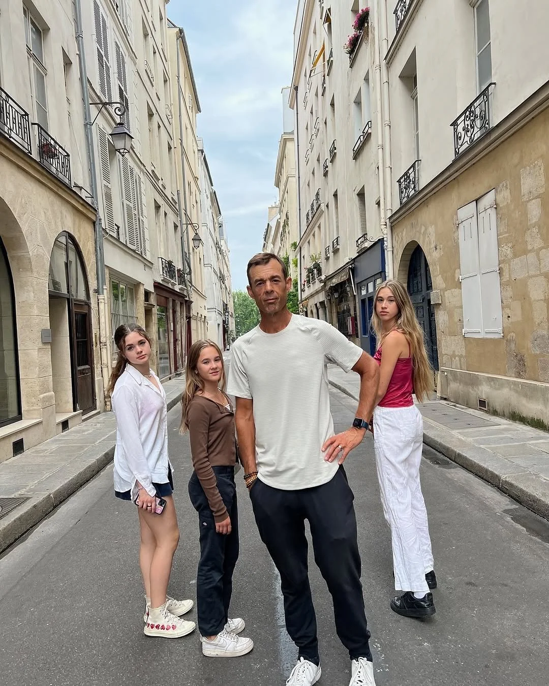 paris-alley.jpg