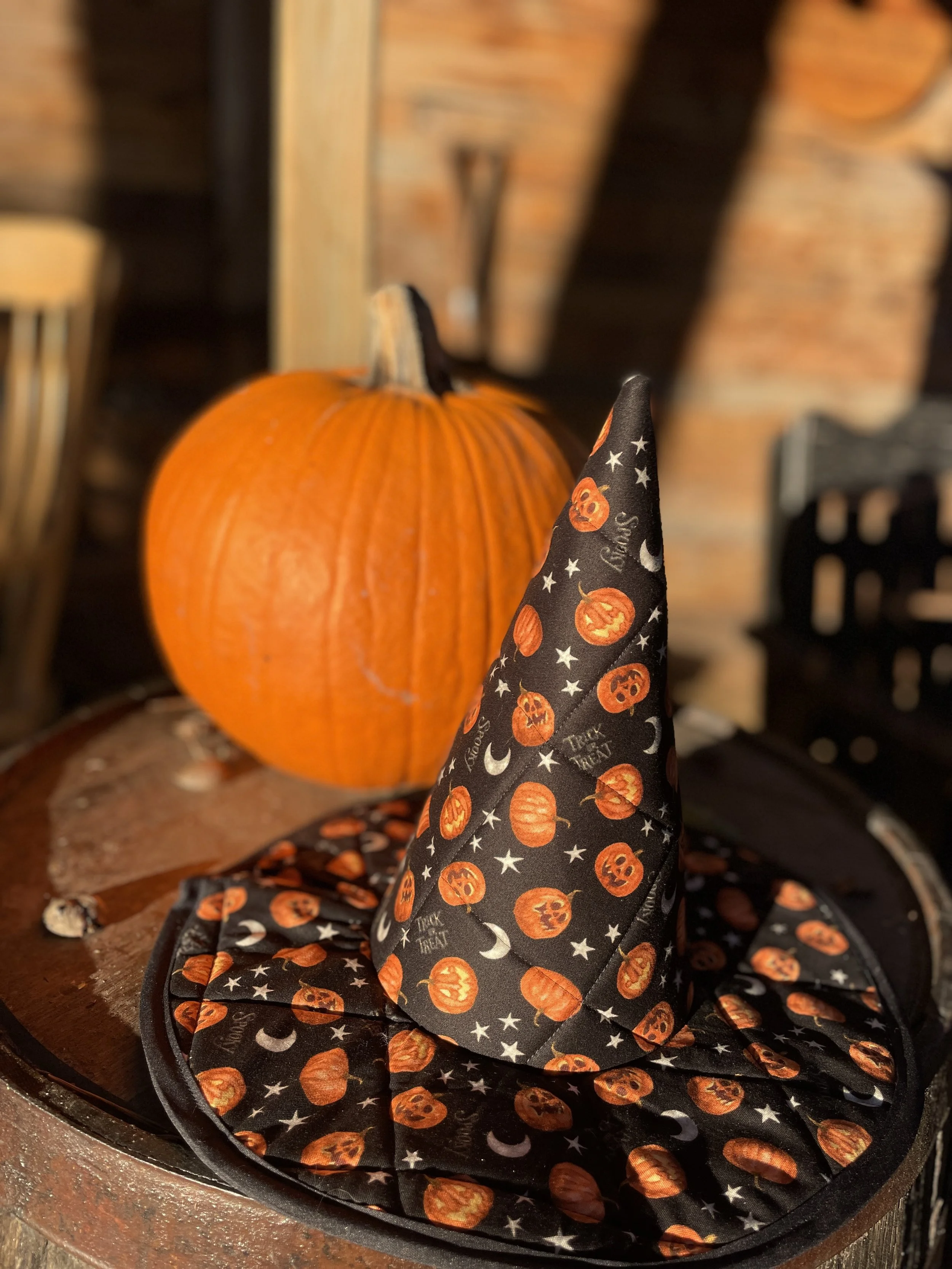 Decorative Mini Jack o Lantern Witch Hat
