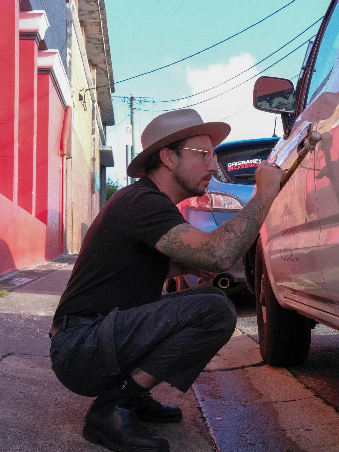 Signpainting Squats are a sport. Never skip leg day! 
#legday #gymlife #australianpainter #alwayshandpaint #handcrafted #handpainted #handpaintedsigns #signpainting #signwriting #custompaint #brushlettering #script #scriptlettering #logo #handdrawnlo