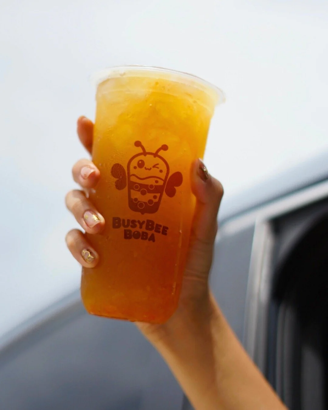 ☀️ Summer&rsquo;s not complete without a cup of sunshine in your hand! 🍋

Swing by Busy Bee Boba and cool down with our citrusy, golden, ice-cold tea, perfect for drive-thru days and battling the summer heat! 🧋

Tag your summer sippin&rsquo; squad 