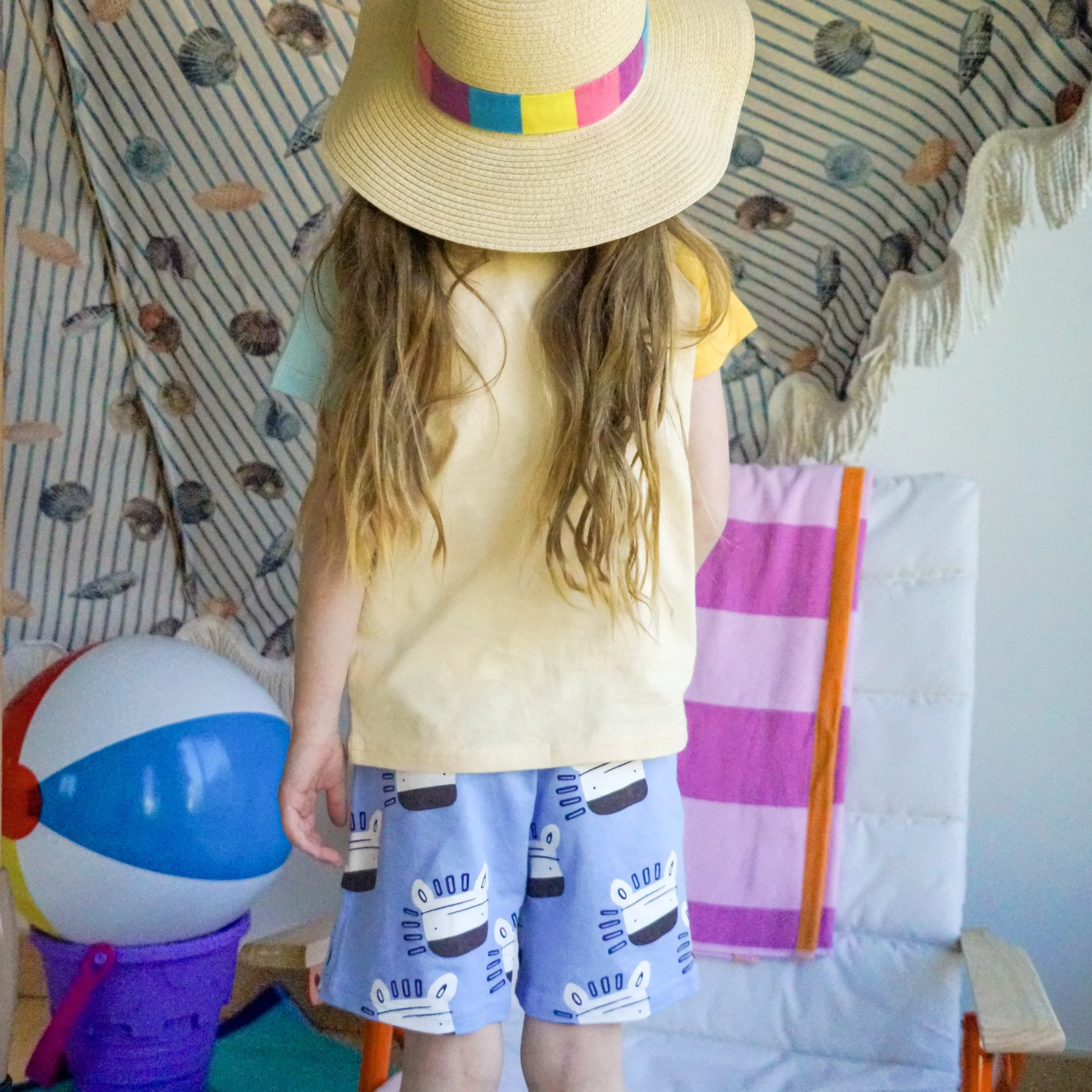 Giraffe Short 12.jpeg