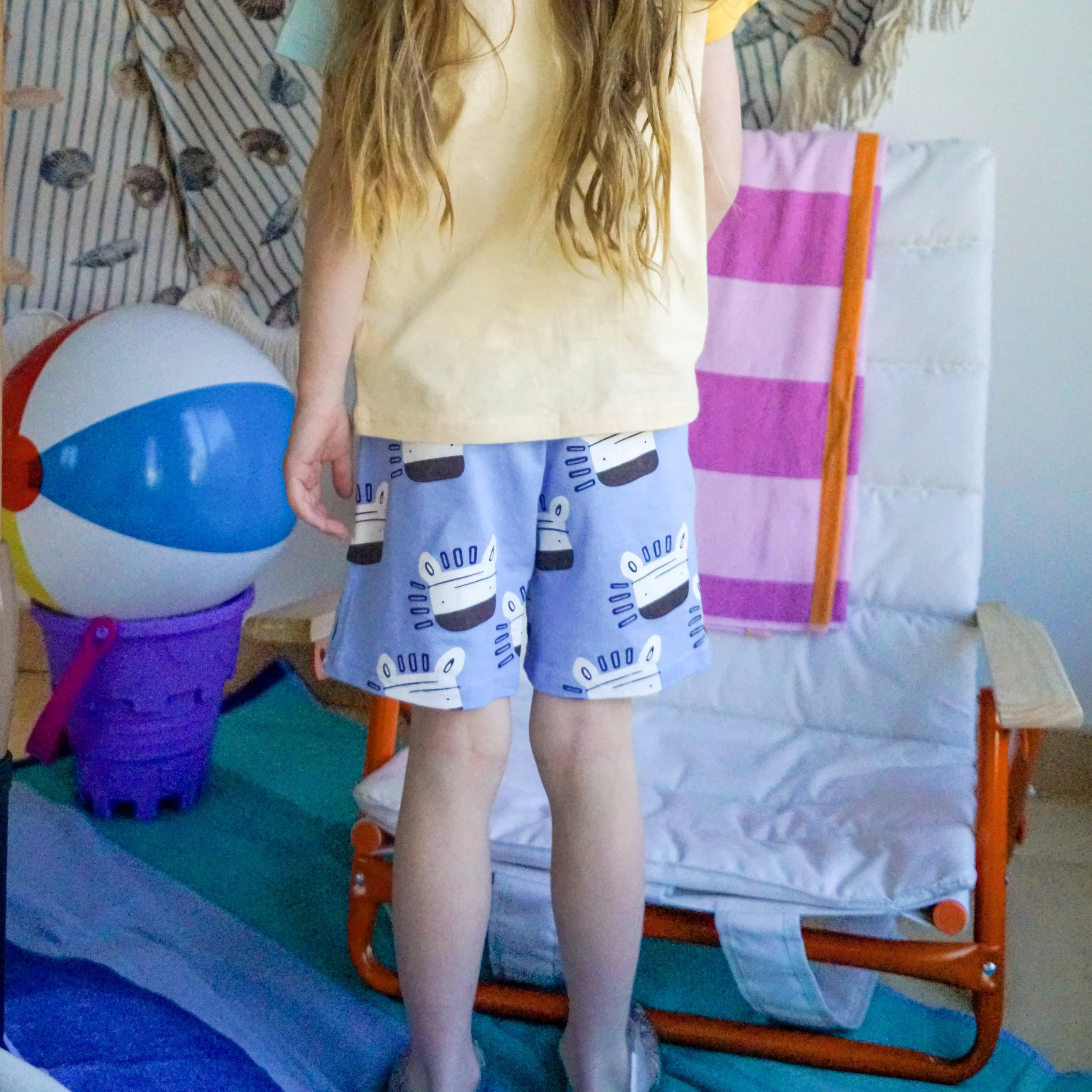 Giraffe Short 5.jpeg