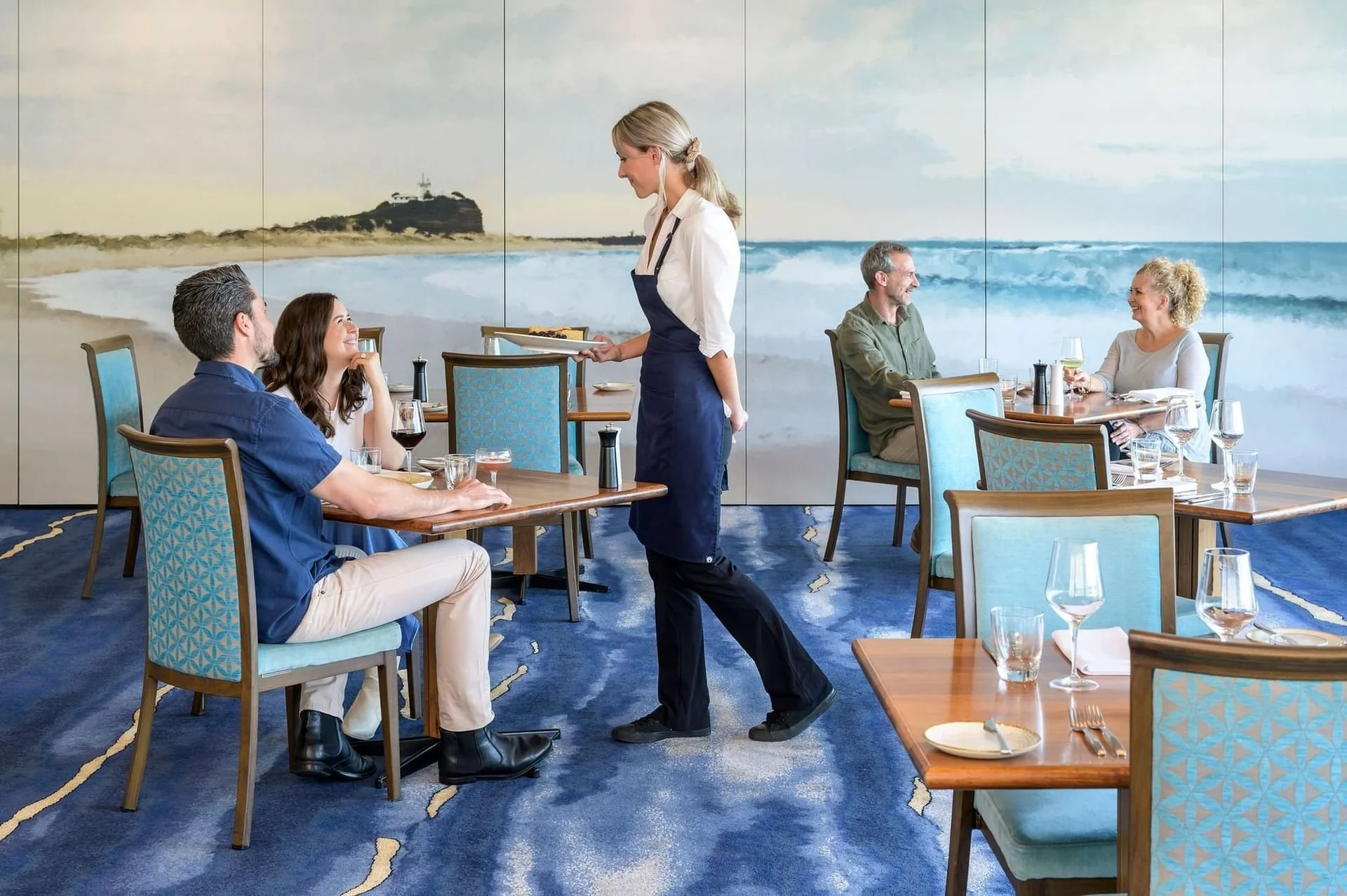 Noah's By the Beach
