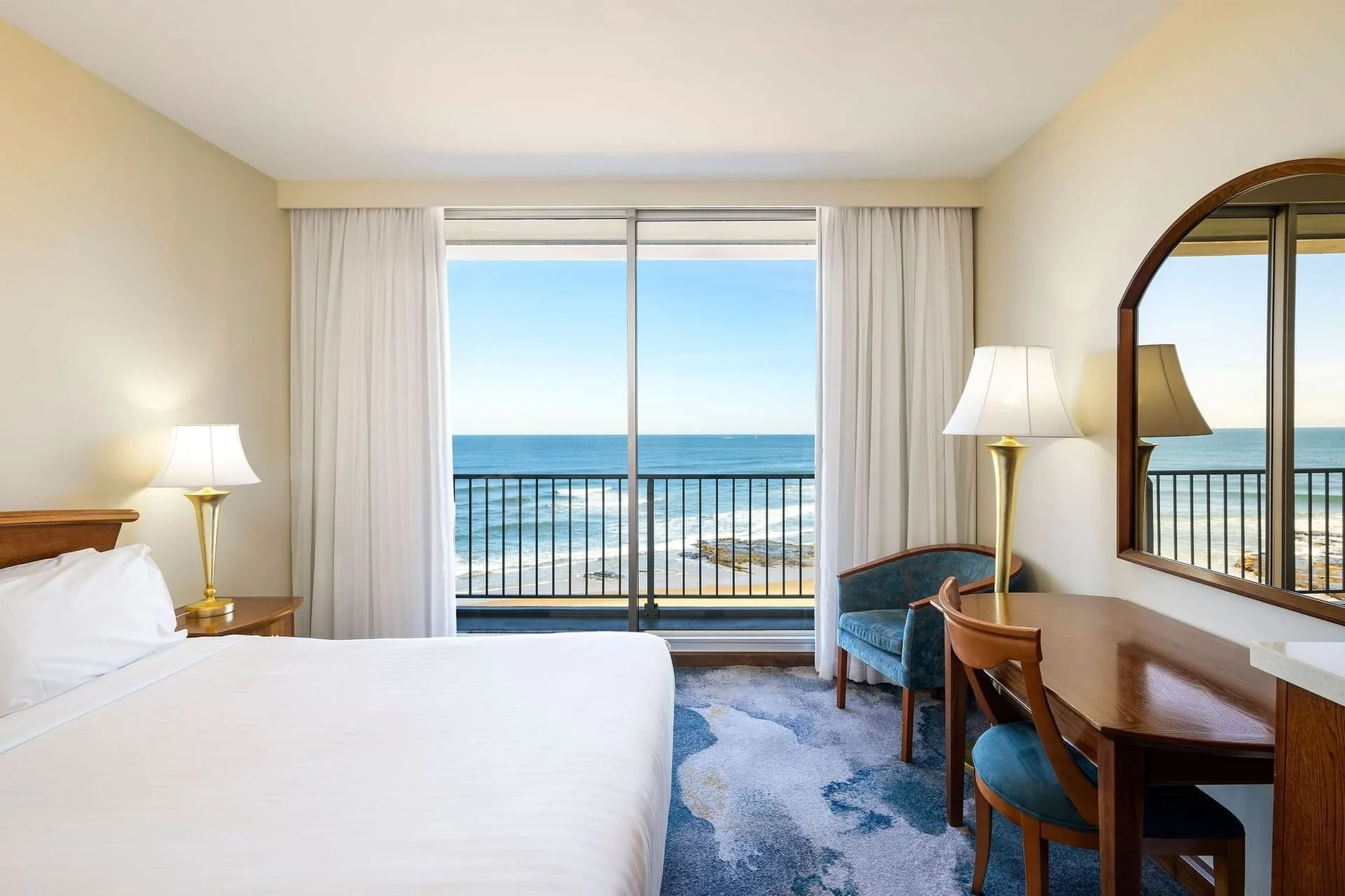 Noah's Hotel Rooms