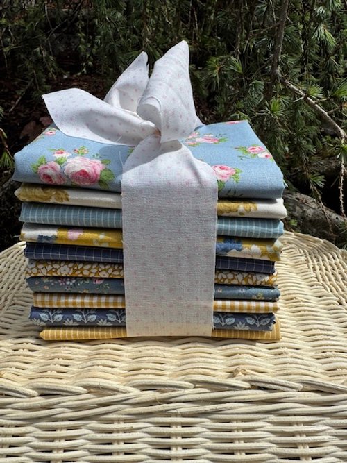 Tilda Curated bundle of Blues and Dijon