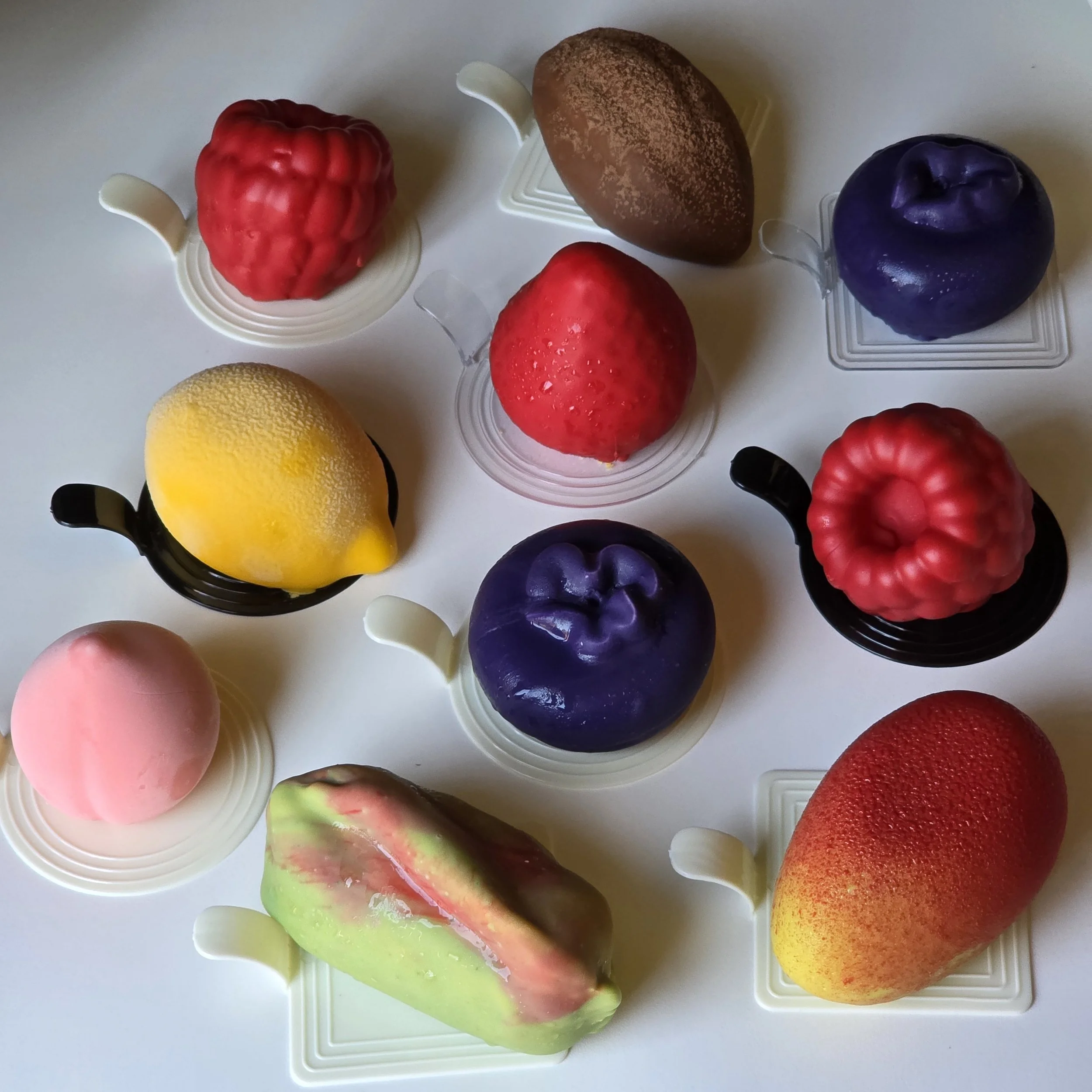 Reusable Round/ Square Base Boards for Mousse, Mini Tart , Choux, Macarons, Fruit Pastries. Plastic Cake Tray Dessert Display Board