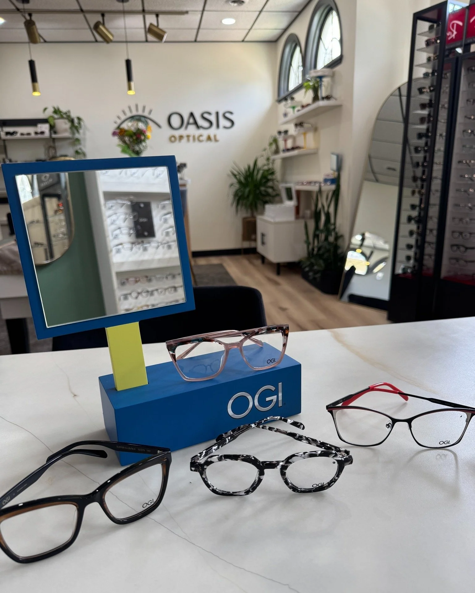 👓 Join us THIS Thursday! ✨

Our Fall Trunk Show featuring Optical Foundry is almost here!

Stop by from 2:00&ndash;5:30pm to explore an incredible selection of independent eyewear from OGI, Seraphin, Red Rose, Article One, and more. Find a frame tha