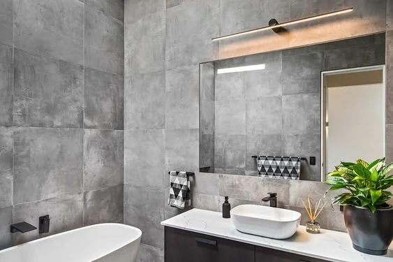 Mount Eliza bathroom vanity with a slim bar light mounted above the mirror