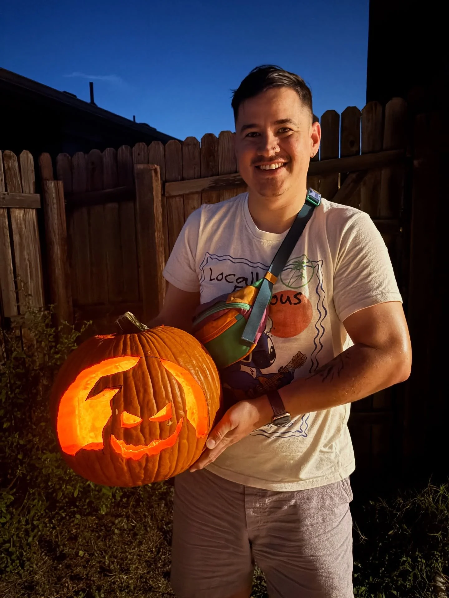 First time carving a pumpkin with friends tonight! Any other formerly homeschooled millennials carve their first pumpkin in adulthood? 🤣 Lemme see in my DMs!