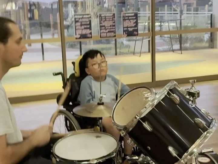 Our recent VIP Weekend was all about choice, connection and fun &mdash; from Game Expo adventures to pizza and gyoza‑making and epic jam sessions 🎮🍕🎶 

 Supported by our amazing hospice team (including music therapy and OT), these young people exp