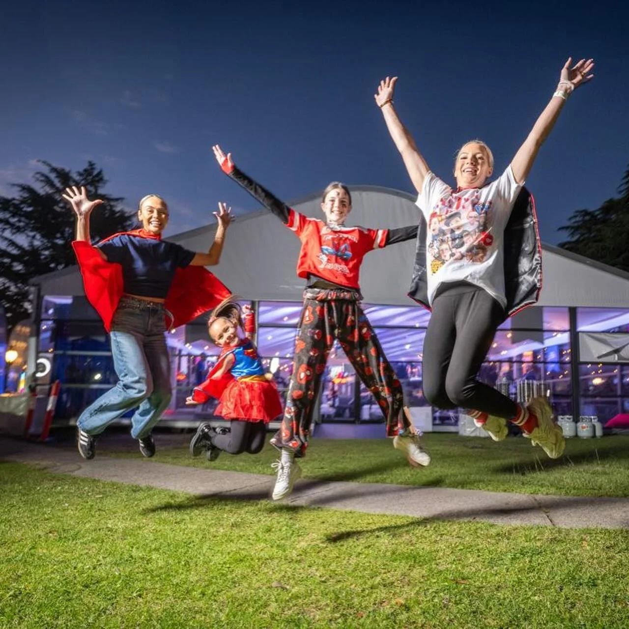 While most of the city sleeps, our treadmill challengers are still raising more than a sweat.

Through the cold, dark hours of the early morning, every step can help power the care children with life-limiting conditions need around the clock 💛 
 
A 