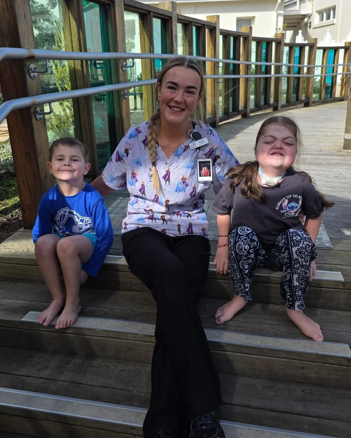 During a recent stay at our family accommodation, Apryl, her brother Blake and their family had a welcoming place to call home while travelling to Melbourne for specialist hospital appointments. 🏠

Between nursing support, colourful science experime