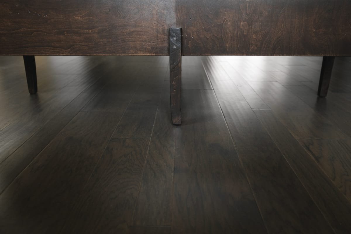 dark-wood-coffee-table-50x30x16-side--view-leg.jpeg