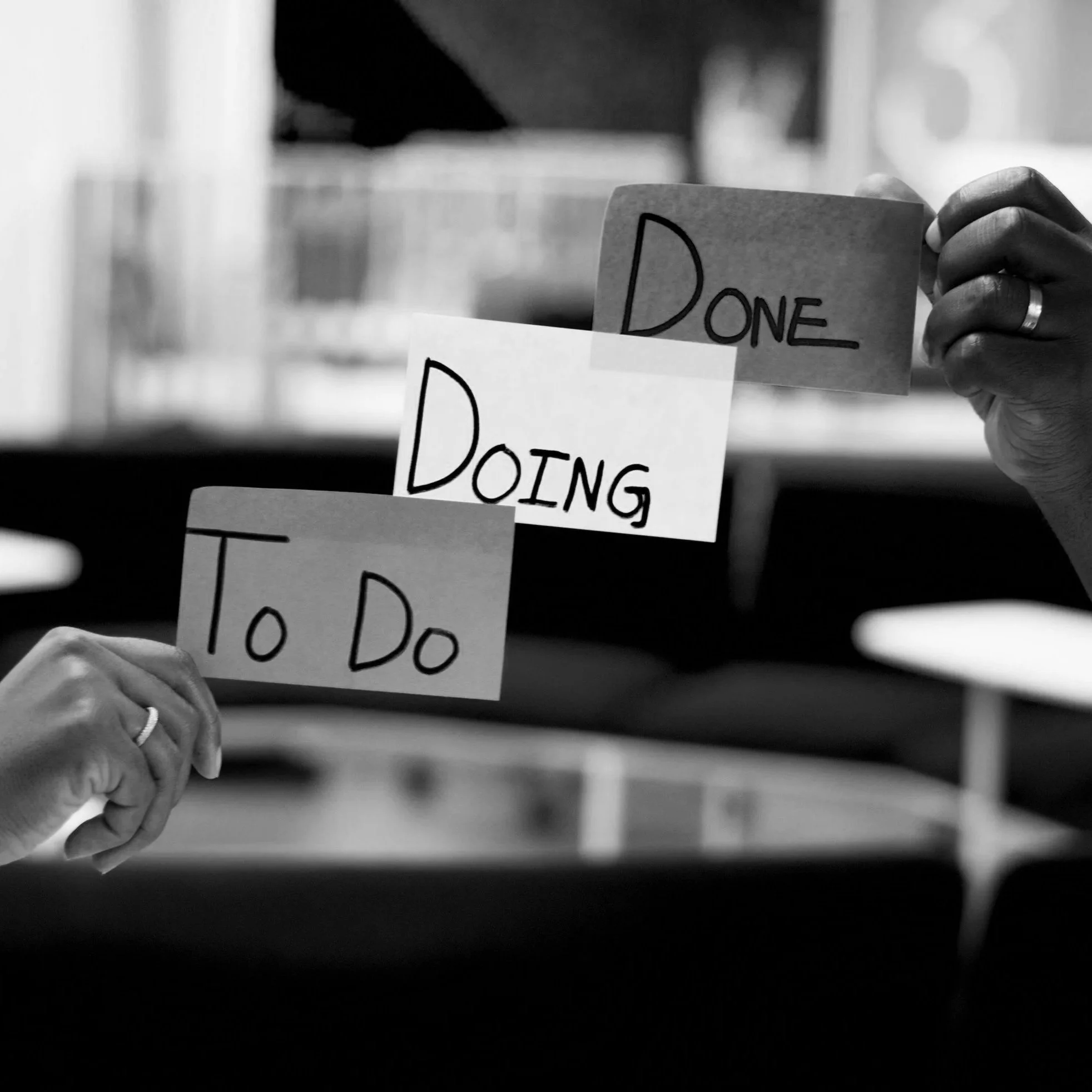 #PROJECT_MANAGEMENT #GROWTH_MINDSET. Overview of five free online project management courses (on edX, Coursera and others), explaining what each covers and how beginners can enrol at no cost.