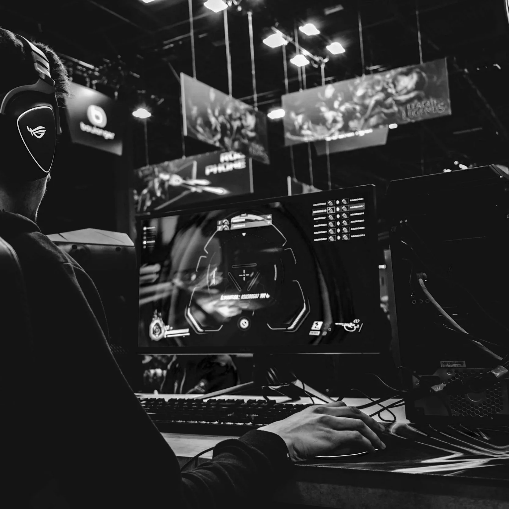 #GAMES #XR #CODING #PRODUCT_DEVELOPMENT
Unreal Engine can be used for everything from games to immersive experiences and real time visualisation. Epic Games provides tutorials, courses and practical demos to help you develop your skills and make bett