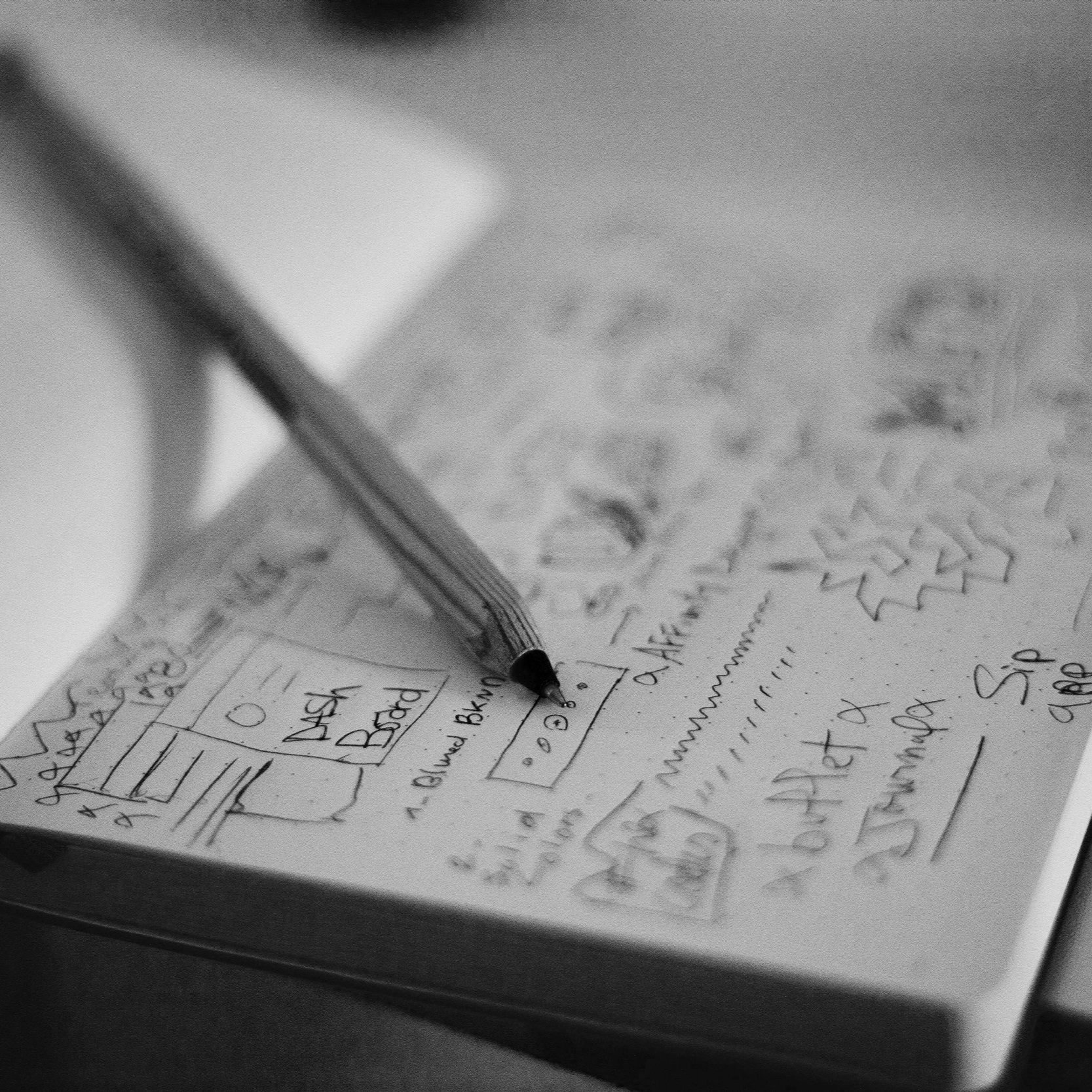 #GAMES #GAME_DESIGN #PRODUCT_DEVELOPMENT
Why do some game mechanics feel intuitive while others simply do not work? Mark Brown’s Game Maker’s Toolkit explores game design through accessible video essays that break down mechanics, systems, levels and 