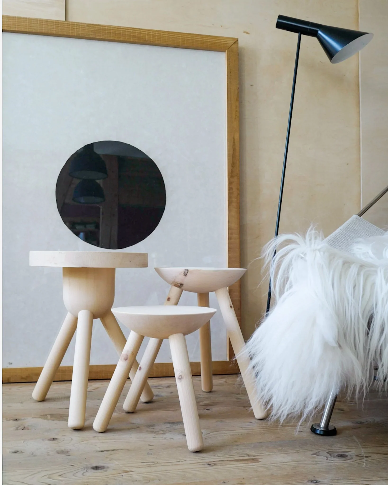 Die Geschenkidee f&uuml;r Stadtneurotiker UND Naturliebhaber...

Zeitlose M&ouml;bel. �Aus Arven&shy;holz.

Geschlagen im Biosfera Val M&uuml;stair. Mit Schweizer Hand&shy;werkskunst und Stolz vor Ort gefertigt. Kompromisslos auf&rsquo;s Wesentliche 