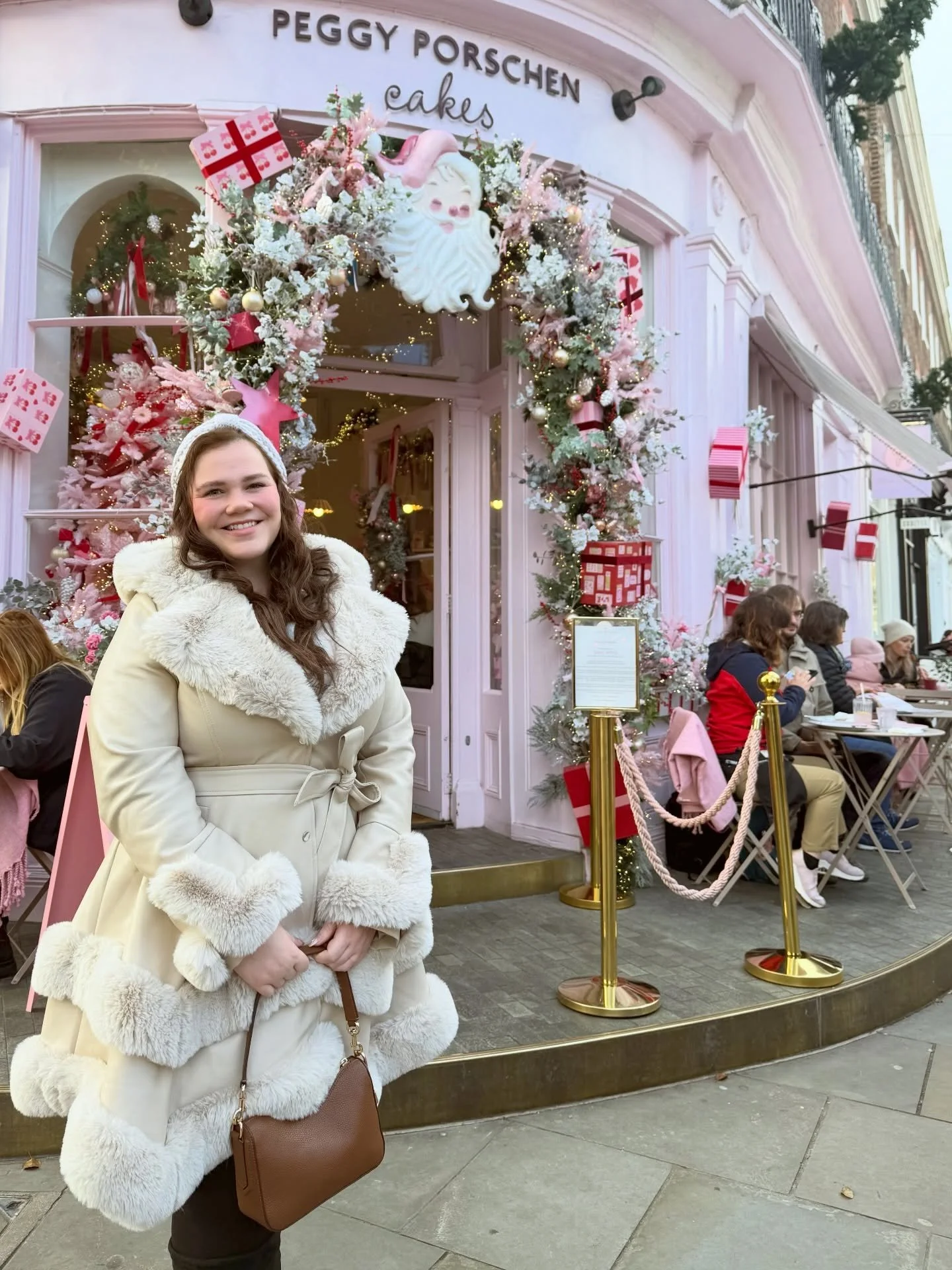 MEET THE MAKER ✨
So many new faces around here! I&rsquo;m Alex, the one who creates those gorgeous wedding centrepieces and show stoppers you&rsquo;ve been obsessing over. I&rsquo;m a bit of a worrier, stressing about the smallest things, but it&rsqu