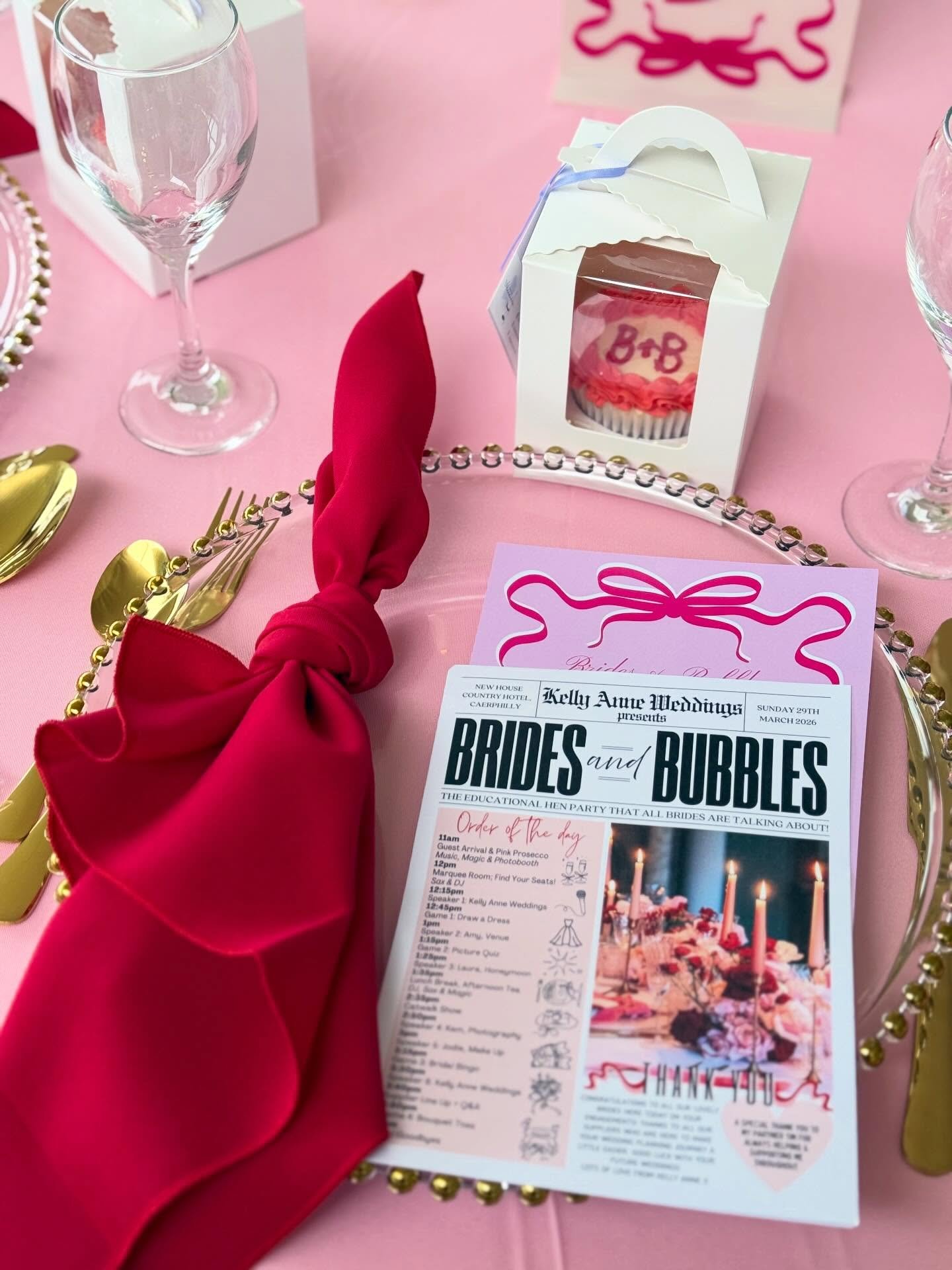 BRIDES &amp; BUBBLES 🫧
Such a dreamy set-up for all of the brides to be! Made possible by the most fabulous team of suppliers:
Planner: @kelly_anneweddings
Host: @bridesandbubblesevents
Venue: @newhousecountryhotel
Make up &amp; Hair Stylist: @minxi