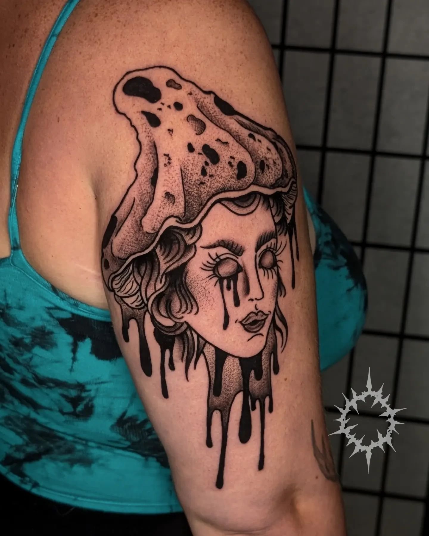 Check out this melty mushroom pall, 
Do you like her? 
🍄 I've got some sessions available if you're interested!
.
.
.
#mushroom #mushroomtattoo #blacktattoo #darktattoo #boldtattoo #nytattooartist
