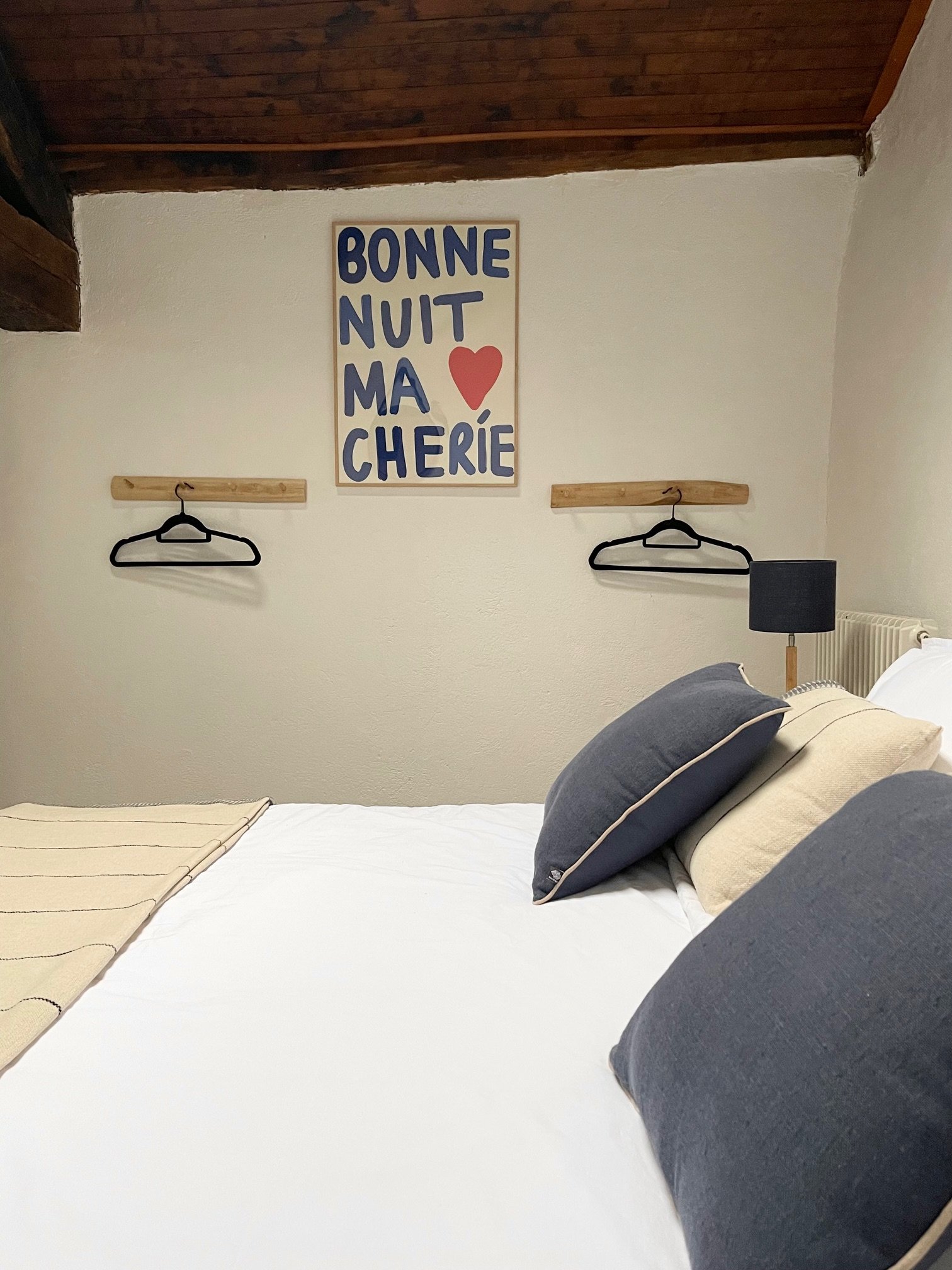 faune bedroom.jpg