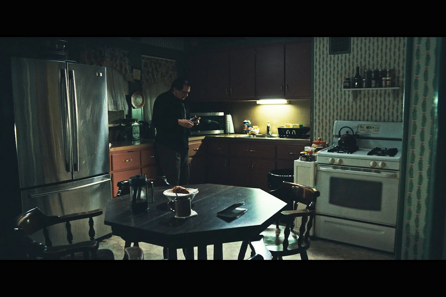 Kitchen wide.jpg