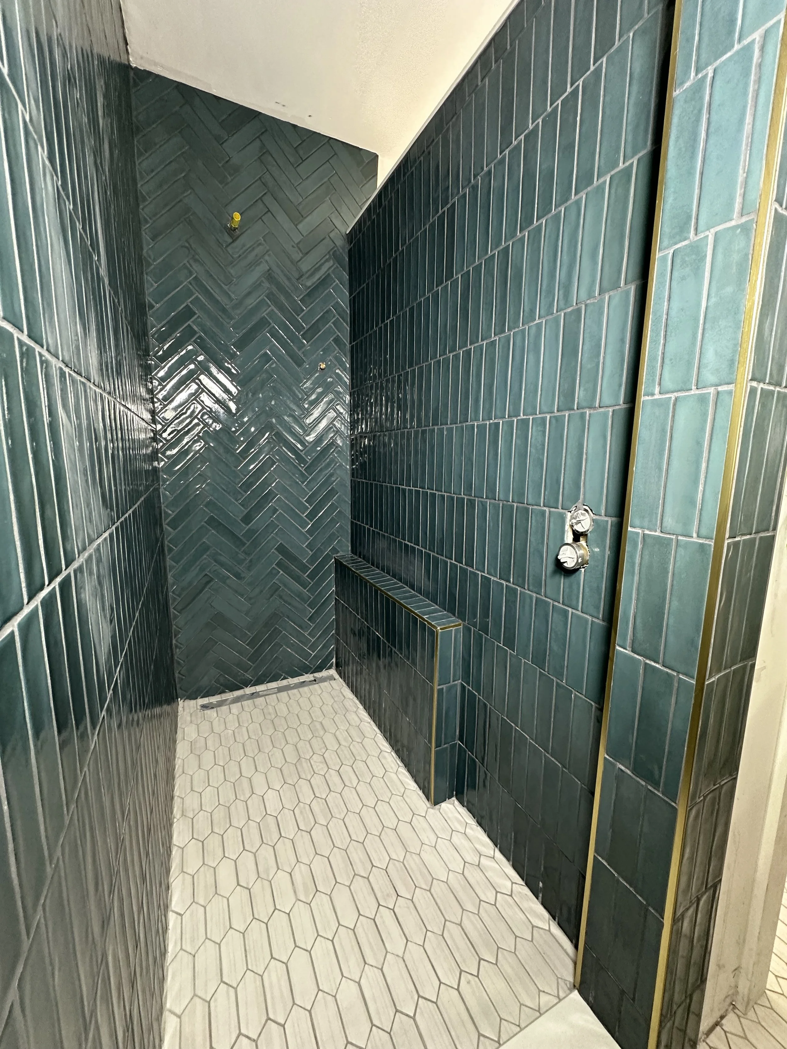 Full tile & Repairs