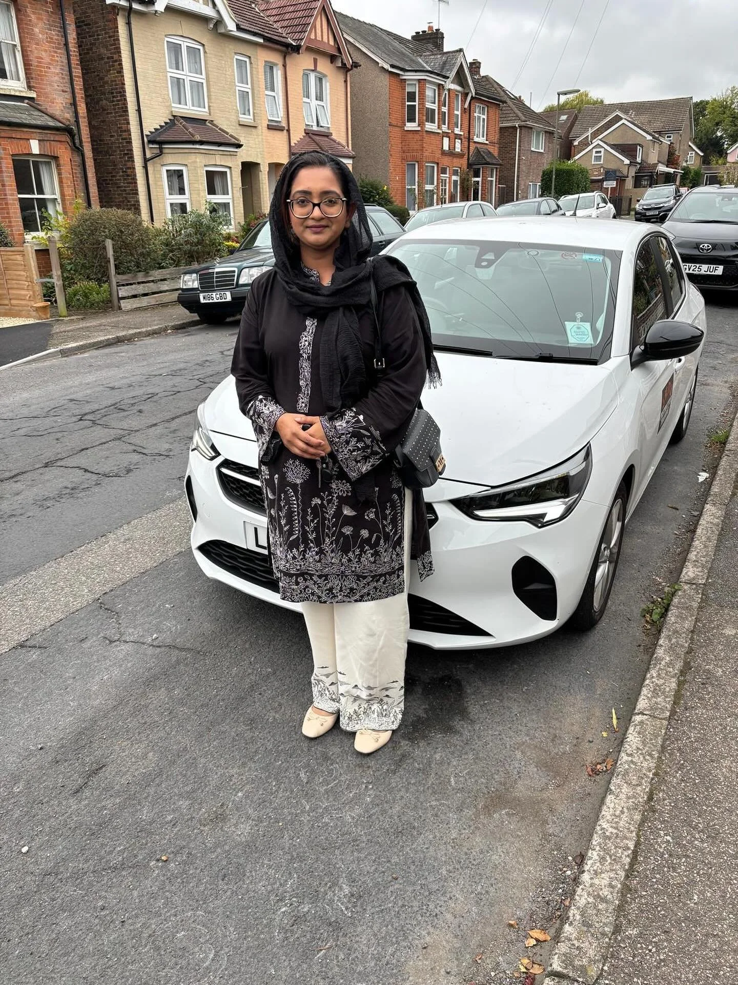 Chanda passed her ADI part 2 at Redhill, with Ashley!🎉

Well done and all the best for your future on the roads!🚗📚

#passed #driverslicense #drivinginstructor #drivinglessons #drivingschool #jeds #redhill