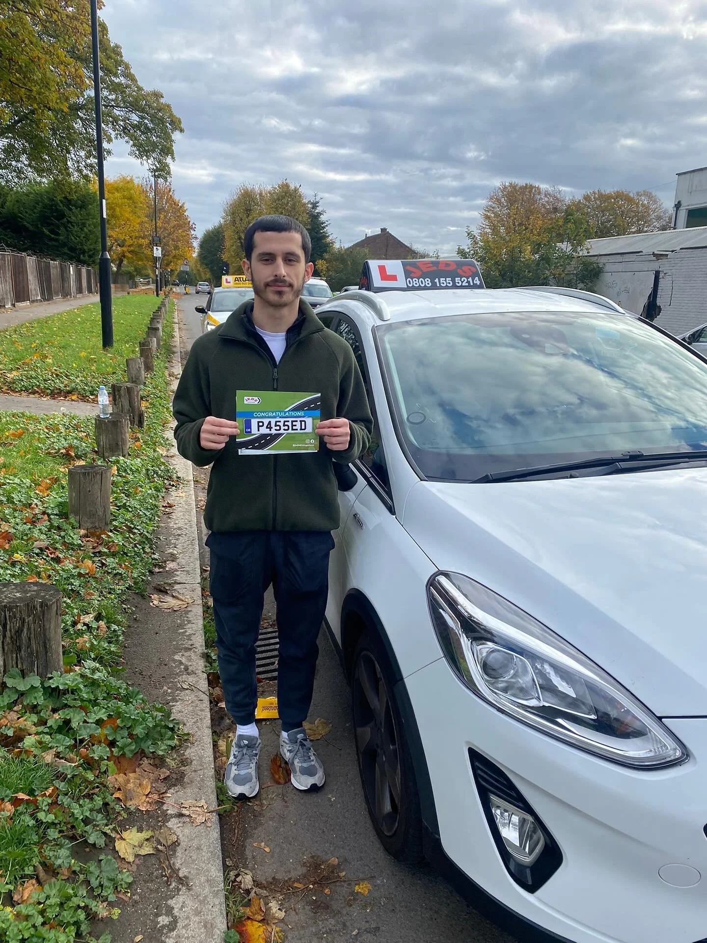 James passed 1st time with only 1 minor fault at Mitcham, with Anna!🥇

Well done and all the best for your future on the roads!🚗📚

#firsttimepass #driverslicense #drivinginstructor #drivingschool #mitcham #jeds #jedsdrivingschool #drivinglessons