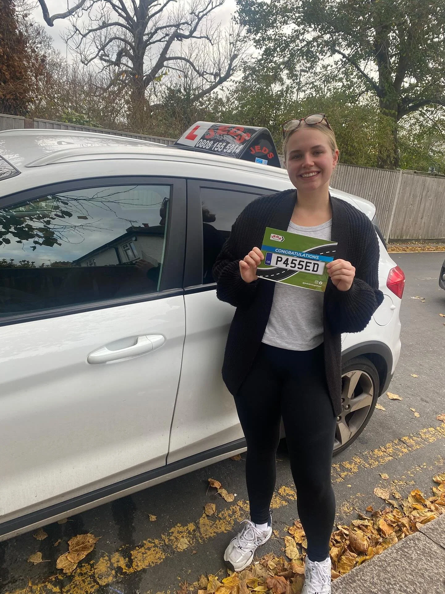 Summer passed at Mitcham test centre with only 2 driving faults, with Anna!🥳

Well done and all the best for your future on the roads!🚗📚

#passed #driverslicense #drivingschool #drivinglessons #drivinginstructor #mitcham #jeds #jedsdrivingschool