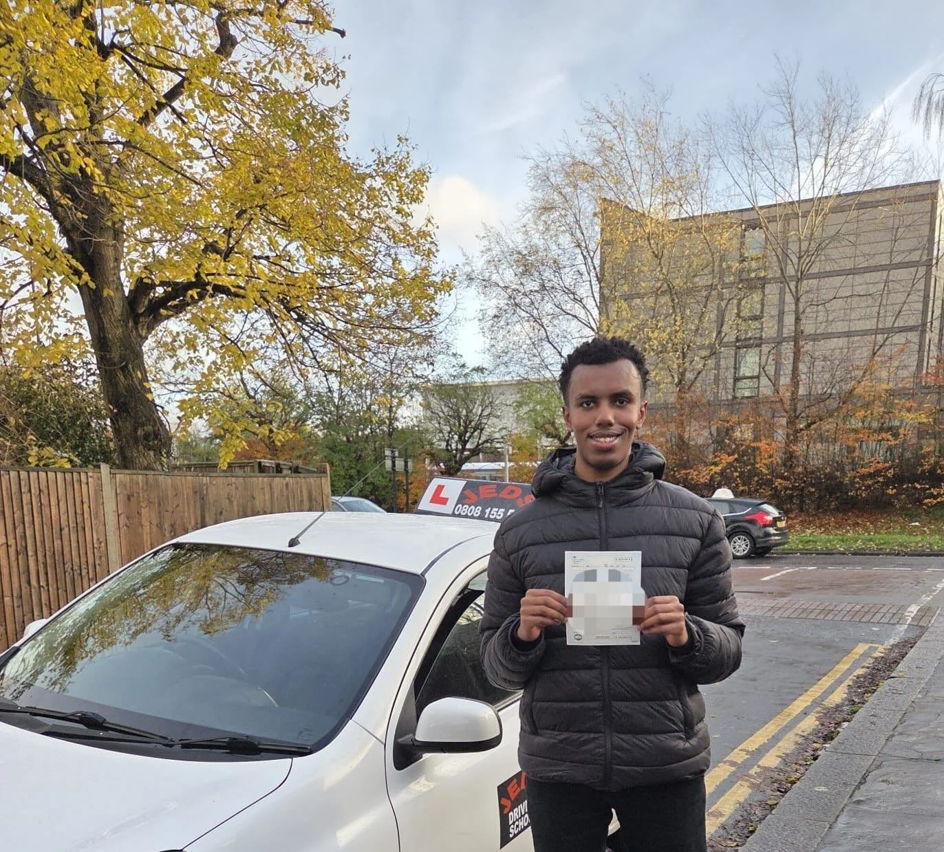 Robert passed at Mitcham test centre, with 2 minors, with Sinan!🥳

Well done and all the best for your future on the roads!🚗📚

#passed #driverslicense #drivinglessons #drivingschool #jeds #jedsdrivingschool #mitcham