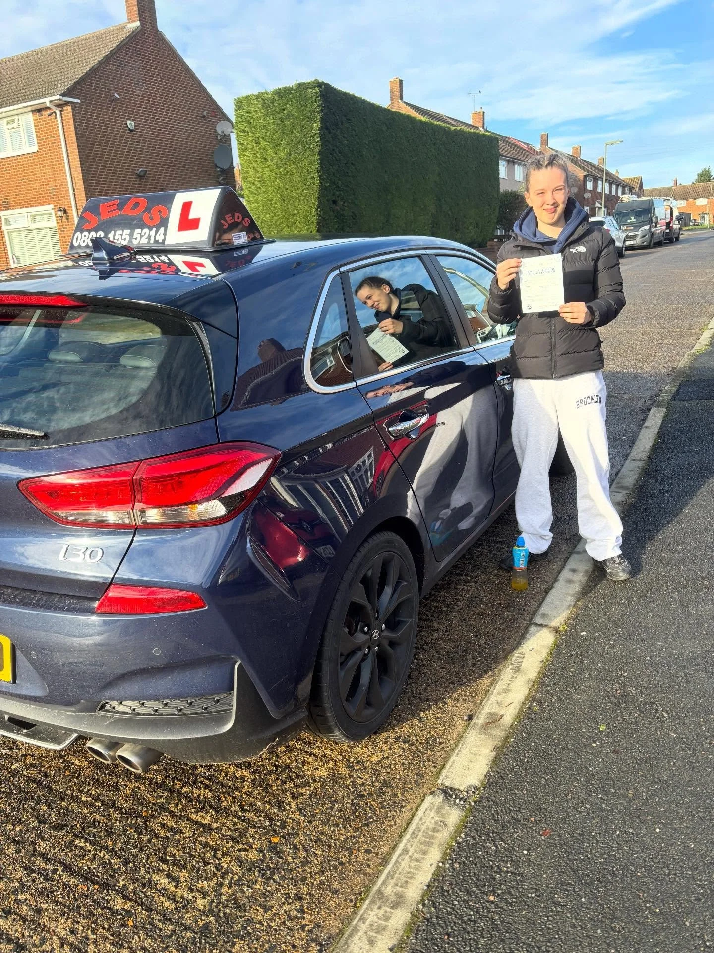 Kaci Wilson passed First time at Morden, with Lynn!🥇

Well done and all the best for your future on the roads!🚗📚

#firsttimepass #driverslicense #drivinginstructor #drivinglessons #drivingschool #jeds #morden