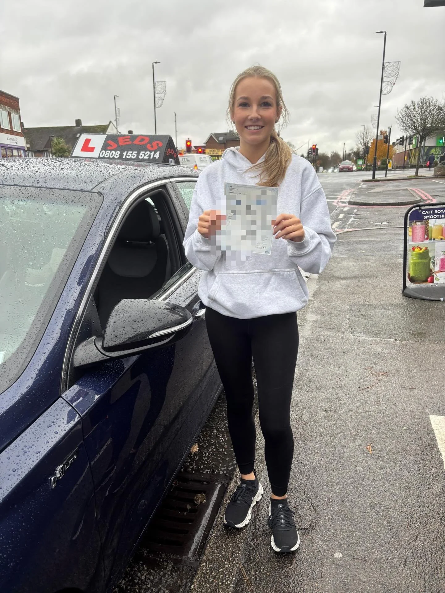 Lacey Bushnell  Passed First time at Morden, with Lynn!🥇

Well done and all the best for your future on the roads!🚗📚

#firstimepass #driverslicense #drivinginstructor #drivinglessons #drivingschool #jeds #jedsdrivingschool #morden