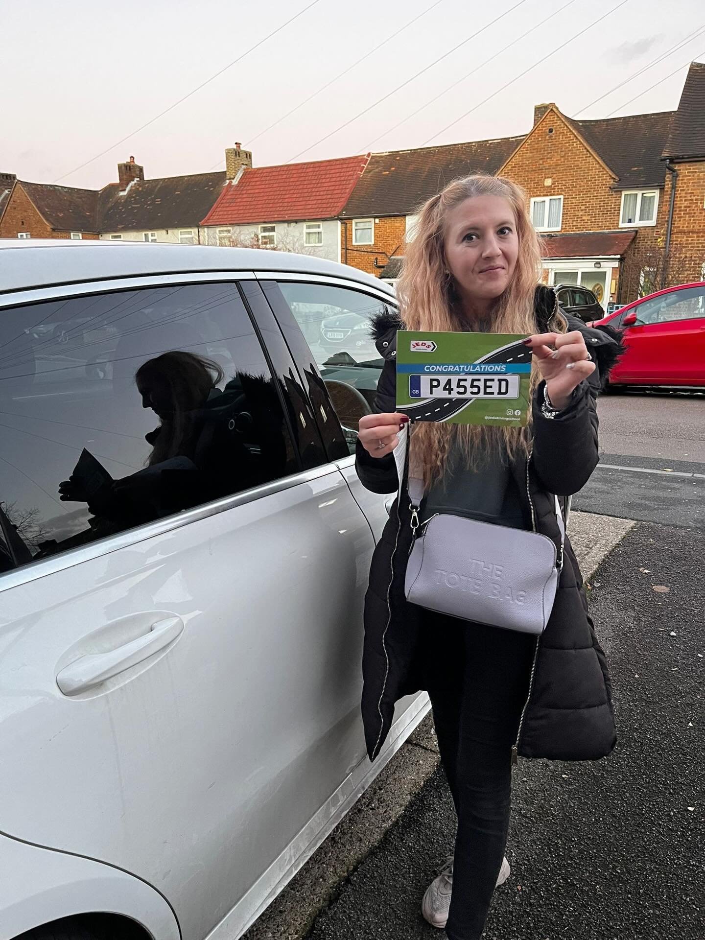 Anna passed First time at Morden, with Andriana!🥇

Well done and all the best for your future on the roads!🚗📚

#firsttimepass #driverslicense #drivinglessons #drivinginstructor #jeds #jedsdrivingschool #morden