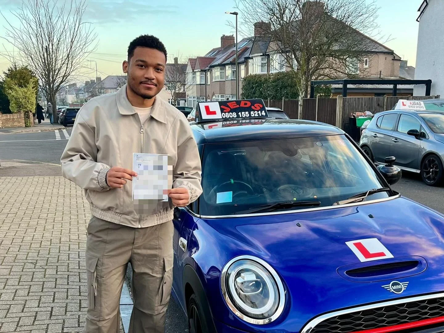 Wesley passed at West Wickham, with Ray!🥳

Well done and all the best for your future on the roads!🚗📚

#passed #driverslicense #drivinglessons #drivingschool #drivinginstructor #jeds #jedsdrivingschool