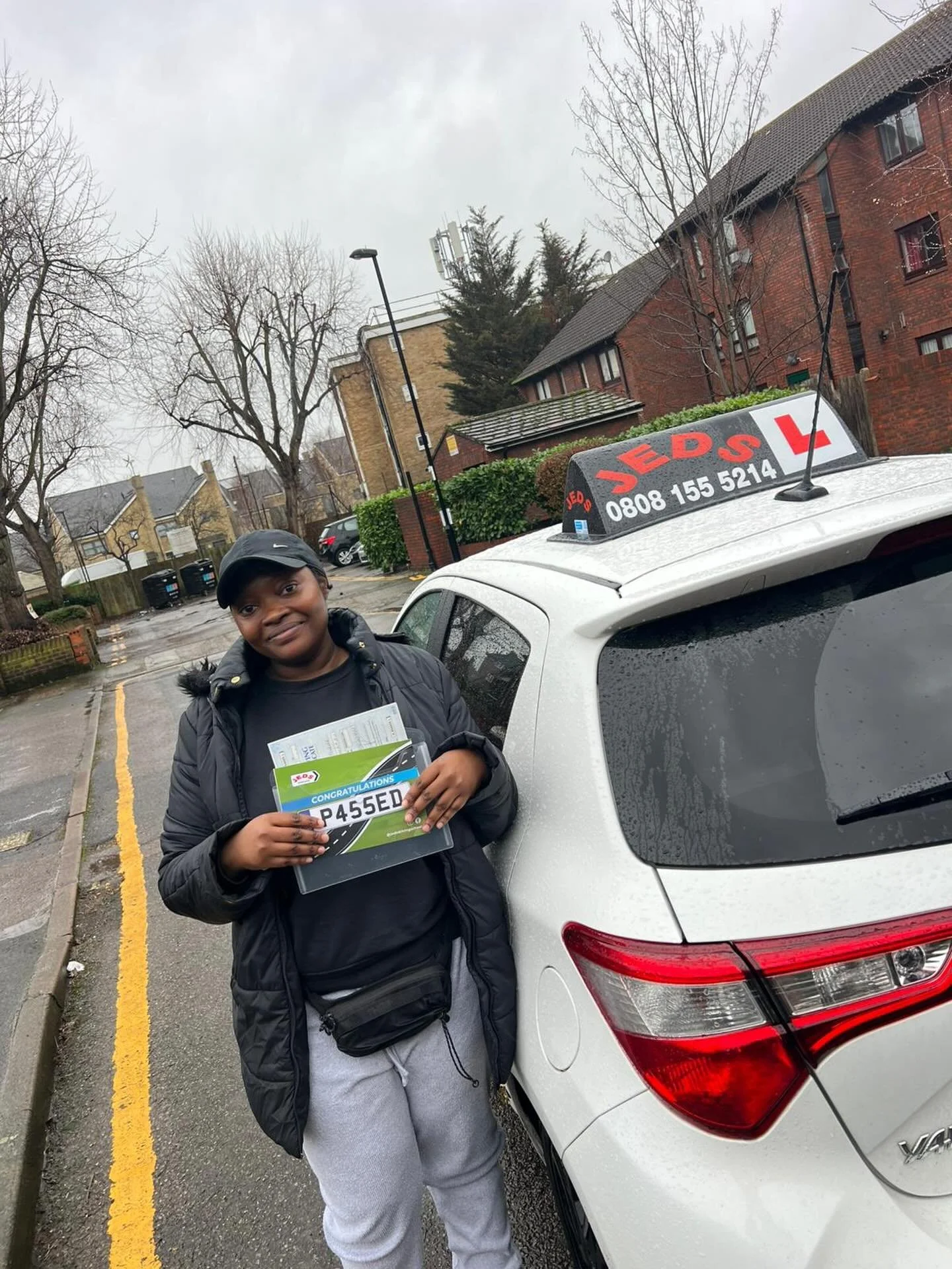 Maudlin passed at West Wickham with 2 driving faults, with Sardar!🥳

Well done and all the best for your future on the roads!🚗📚

#passed #driverslicense #drivinglessons #drivingschool #jeds #jedsdrivingschool #westwickham