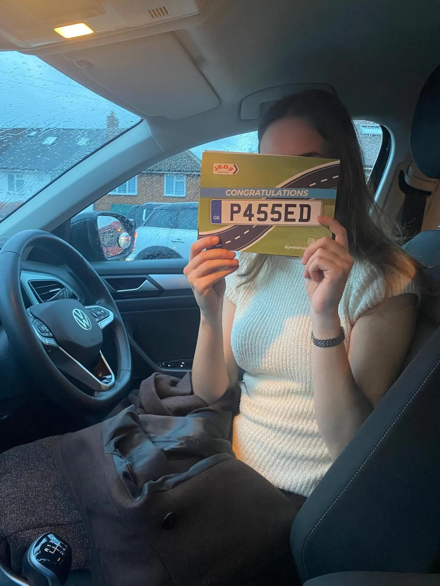 Sabrina passed at Morden test centre with only 4 driving faults, with Naseem!🥳

Well done and all the best for your future on the roads!🚗📚

#passed #driverslicense #drivinglessons #drivingschool #drivingtest #morden #drivinginstructor